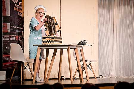 Olga "Háta" Želenská v komedii Kaktusový květ, foto: Pavel Kohout