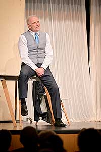 Lukáš Vaculík v komedii Kaktusový květ, foto: Pavel Kohout