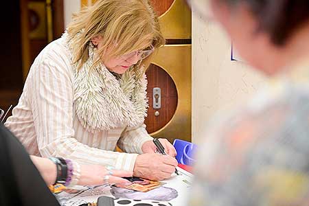 Ivana Andrlová, autogramiáda po představení Kaktusový květ, foto: Pavel Kohout