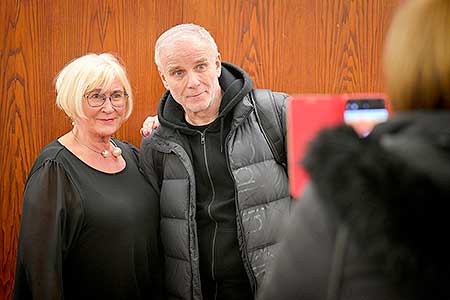 Lukáš Vaculík, autogramiáda po představení Kaktusový květ, foto: Pavel Kohout