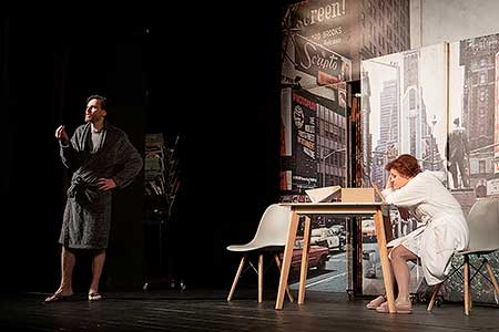 Václav Jiráček, Betka Stanková v komedii Kaktusový květ