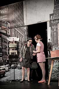 Olga "Háta" Želenská, Betka Stanková v komedii Kaktusový květ