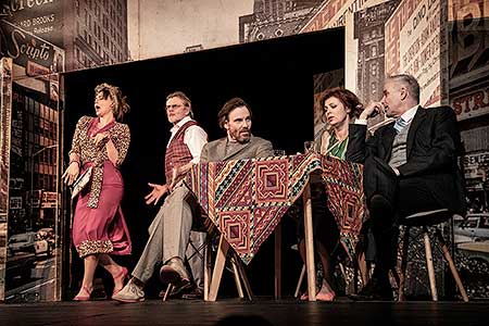 Vítězslava Karolová, Roman Štolpa, Václav Jiráček, Betka Stanková, Lukáš Vaculík v komedii Kaktusový květ