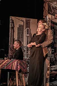 Juraj Bernáth, Václav Jiráček, Olga "Háta" Želenská v komedii Kaktusový květ